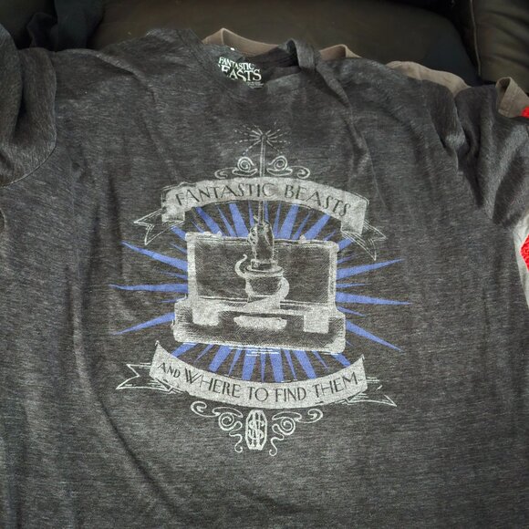 Fantastic Beasts shirt - Picture 1 of 2